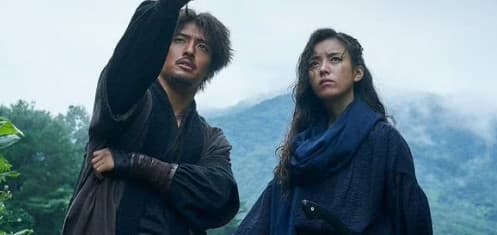 Review The Pirates: The Last Royal Treasure: Han Hyo-joo và Kang Ha-neul săn vàng trên biển