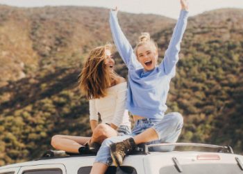 9 lời khuyên giúp bạn kết bạn và hòa hợp hơn với người khác